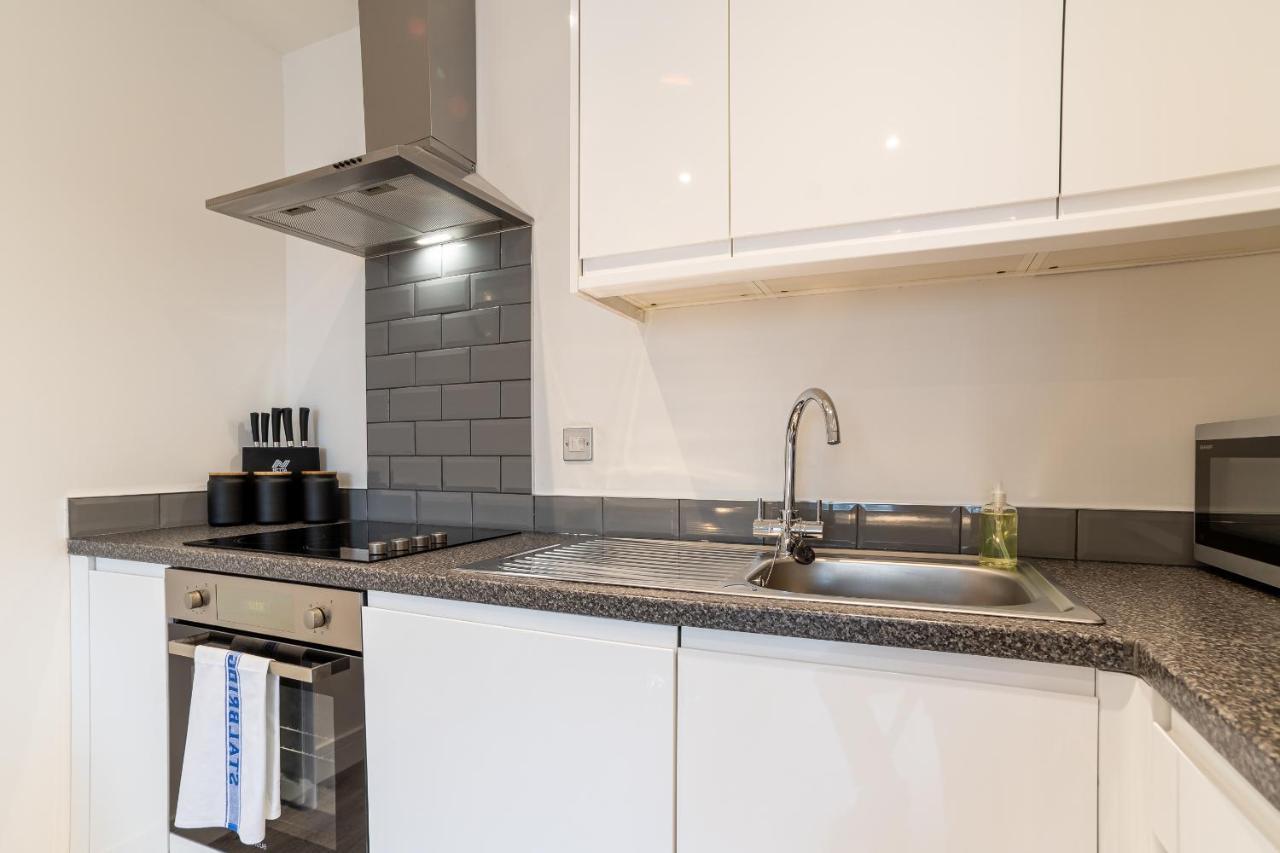 בסינגסטרוק Copenhagen Court Apartments מראה חיצוני תמונה