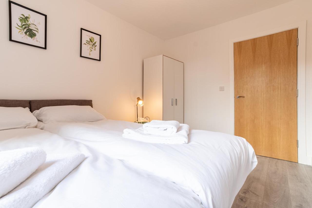 בסינגסטרוק Copenhagen Court Apartments מראה חיצוני תמונה